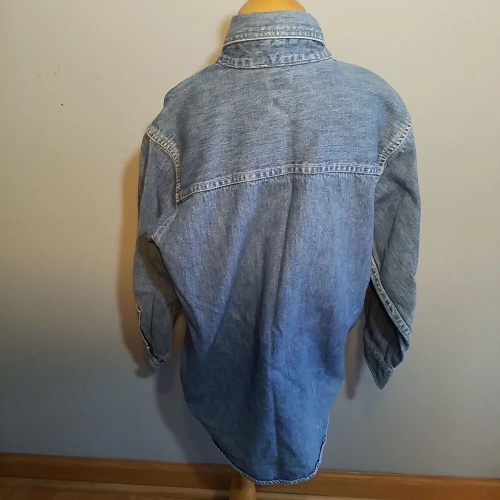 GAP DENIM BUTTON DOWN SHIRT S